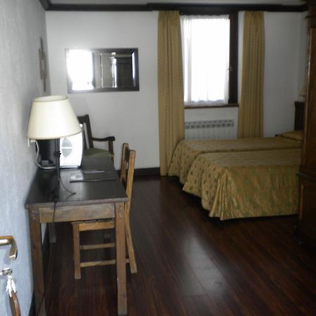 Hotel Tavernier كورمايور المظهر الخارجي الصورة