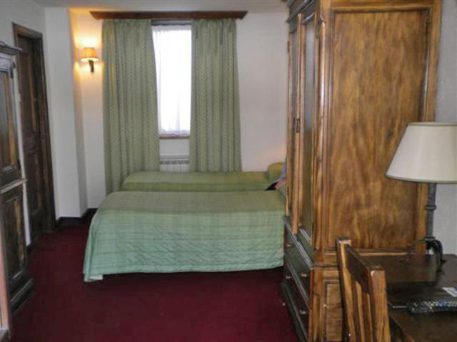 Hotel Tavernier كورمايور المظهر الخارجي الصورة